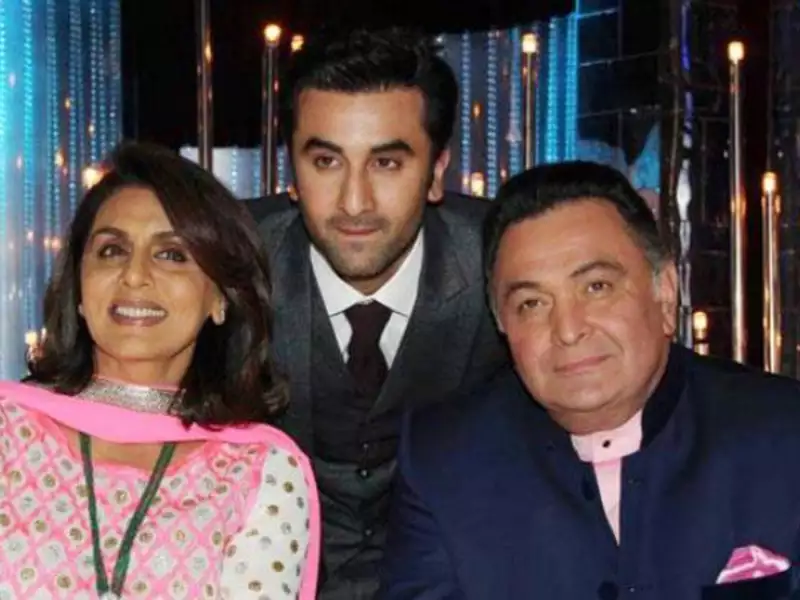 Bollywood Actor Ranbir Kapoor and His Sister Celebrated their Mom Neetu Kapoor 62nd Birthday